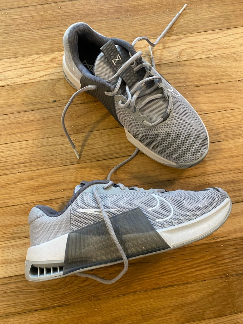 NEW Nike Mens Metcon 9 Light Smoke Grey Lace Up Sneakers